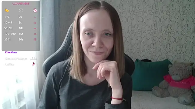  AlliceCullen  online show from April 2026 03:46:01 PM