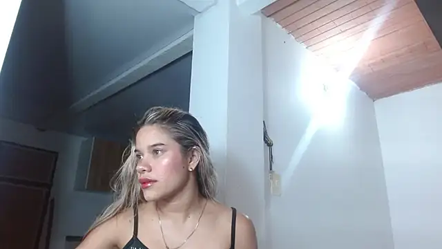 Snapshot of little_babyboo_ chatting on May 2026 01:11:02 AM little babyboo online show from May 2026 01:11:02 AM