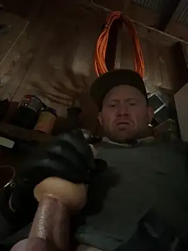 Halfoftwelve69 online show from April 2026 02:14:02 AM