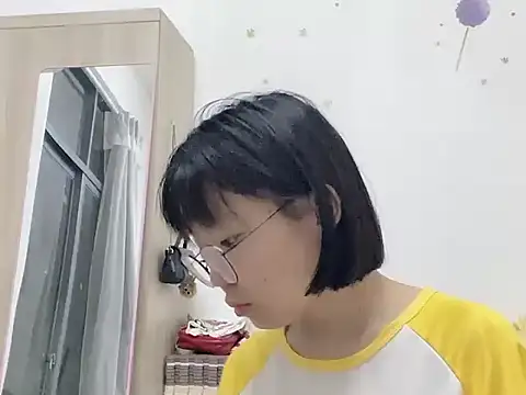 Belle-LL online show from April 2026 01:52:01 PM