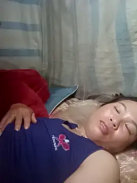 Snapshot of phuongtrinh1 chatting on May 2026 06:28:02 PM phuongtrinh1 online show from May 2026 06:28:02 PM