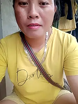 Snapshot of phuongtrinh1 chatting on May 2026 12:32:01 AM phuongtrinh1 online show from May 2026 12:32:01 AM