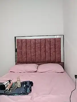 sofii sweett  online show from April 2026 09:32:01 PM