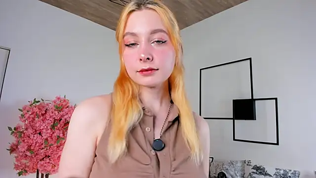 TwinkleFox online show from April 2026 01:56:02 AM