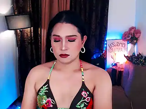 Snapshot of SWEETBELLA69 chatting on July 2026 10:44:01 AM SWEETBELLA69 online show from July 2026 10:44:01 AM