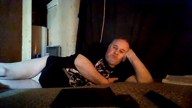 Snapshot of Nightshade1195 chatting on May 2026 06:05:01 PM Nightshade1195 online show from May 2026 06:05:01 PM