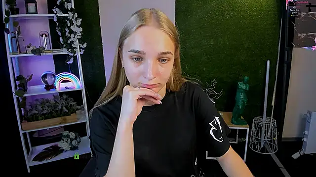 Snapshot of ollivia_dream chatting on June 2026 05:49:01 AM ollivia dream online show from June 2026 05:49:01 AM