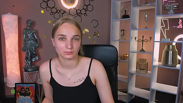 Snapshot of ollivia_dream chatting on June 2026 09:15:01 AM ollivia dream online show from June 2026 09:15:01 AM