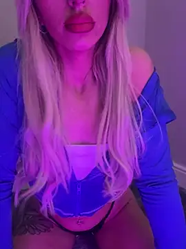 Snapshot of Hisnaughtylilthing chatting on April 2026 06:04:02 PM Hisnaughtylilthing online show from April 2026 06:04:02 PM