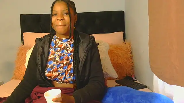 julianaa19 online show from May 2026 05:04:02 AM