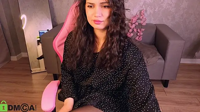Vivien Ross online show from May 2026 01:01:02 AM