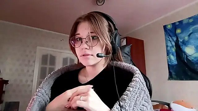 MandieBusby online show from April 2026 03:18:01 PM