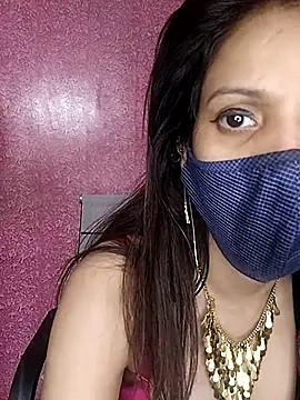 lovelyrosewifey online show from May 2026 06:23:01 PM