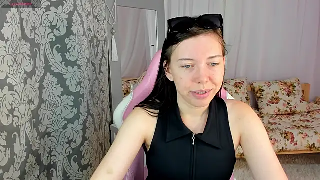 Sandra Ross online show from July 2026 12:37:01 AM