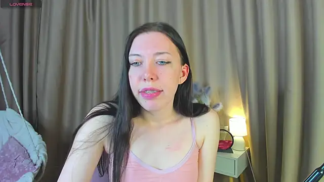 Snapshot of Sandra_Ross chatting on May 2026 06:39:01 AM Sandra Ross online show from May 2026 06:39:01 AM