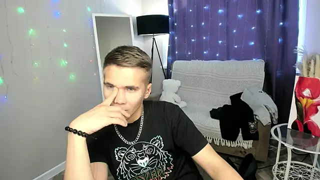 SunSweet11 online show from April 2026 08:10:02 AM