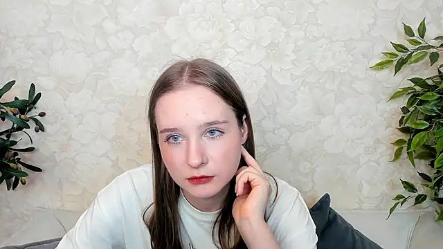 AyanaHocke online show from April 2026 01:07:02 PM