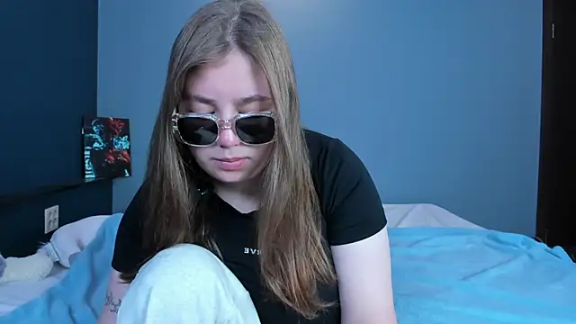 Boobsy girl online show from July 2026 11:43:01 AM