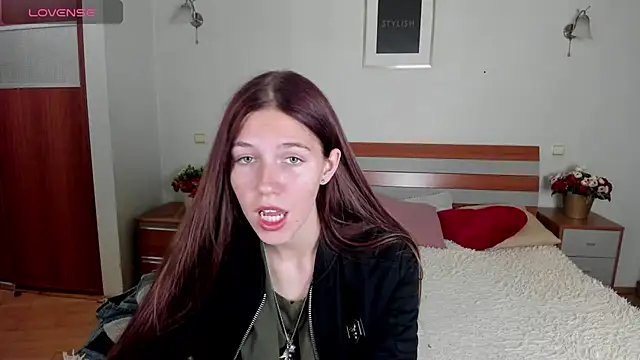 MaryRapunzel online show from April 2026 07:09:02 PM