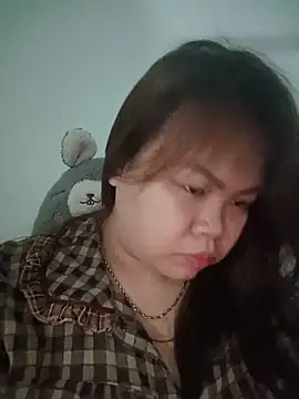 Truxcy1 online show from May 2026 08:53:02 PM
