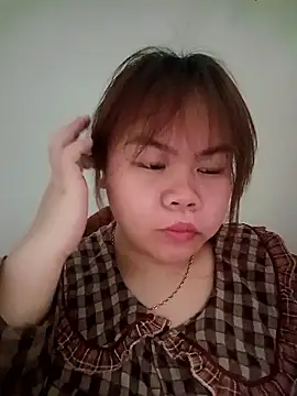 Truxcy1 online show from May 2026 01:38:01 AM