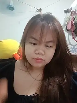 Truxcy1 online show from May 2026 03:17:02 PM