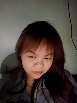 Truxcy1 online show from April 2026 12:47:01 PM