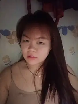 Truxcy1 online show from May 2026 07:56:02 PM