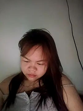 Truxcy1 online show from April 2026 10:18:01 AM