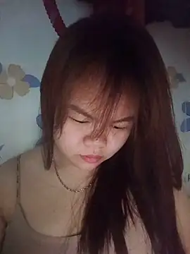 Truxcy1 online show from May 2026 08:37:01 PM