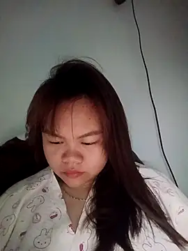 Truxcy1 online show from April 2026 08:26:01 PM