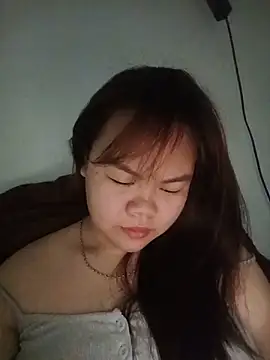 Truxcy1 online show from May 2026 06:56:02 AM