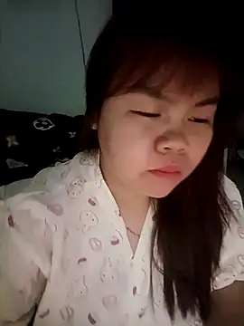 Truxcy1 online show from May 2026 06:07:02 AM