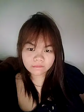 Truxcy1 online show from May 2026 12:57:01 AM