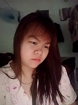 Truxcy1 online show from May 2026 12:47:01 AM