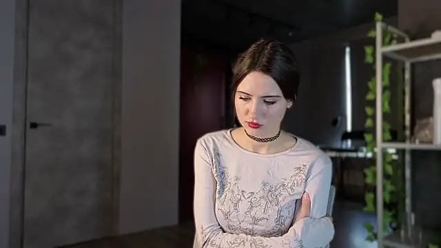 lovergirl4me online show from May 2026 02:09:01 PM