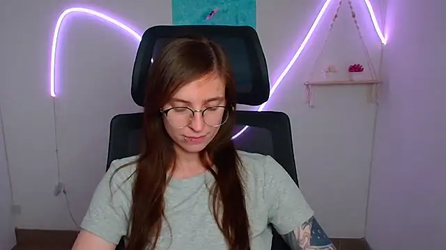 Snapshot of Luna_Tantra chatting on May 2026 12:35:02 PM Luna Tantra online show from May 2026 12:35:02 PM