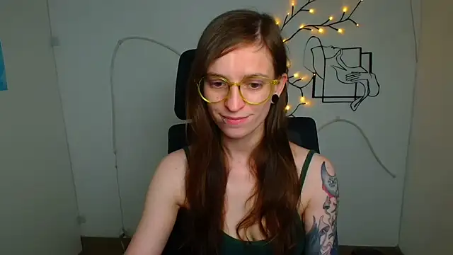 Luna Tantra online show from July 2026 01:41:02 PM