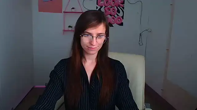 Luna Tantra online show from June 2026 03:18:01 PM