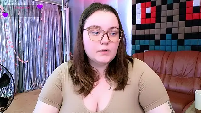 Snapshot of CatherineClaire chatting on July 2026 04:37:01 PM CatherineClaire online show from July 2026 04:37:01 PM
