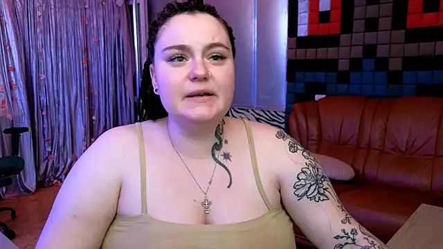 Snapshot of CatherineClaire chatting on June 2026 04:56:02 PM CatherineClaire online show from June 2026 04:56:02 PM