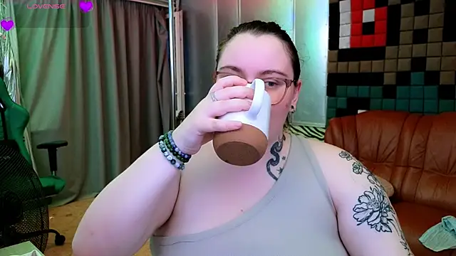 Snapshot of CatherineClaire chatting on July 2026 04:14:01 PM CatherineClaire online show from July 2026 04:14:01 PM