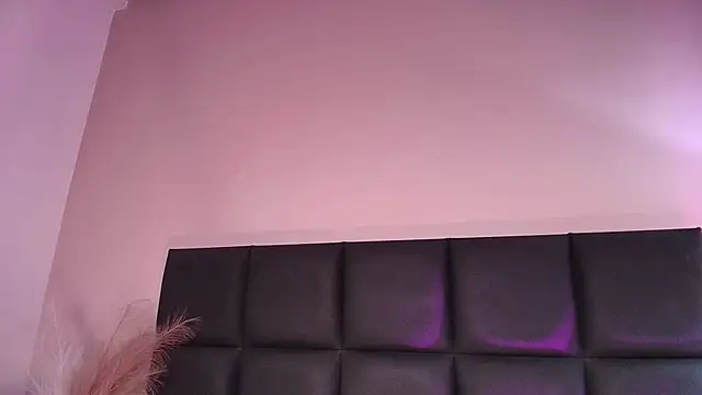 SofiHudson online show from April 2026 12:50:02 AM