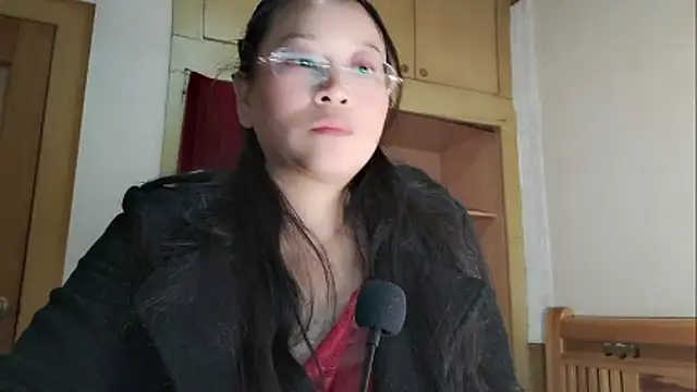 Snapshot of lymm78 chatting on May 2026 01:36:01 PM lymm78 online show from May 2026 01:36:01 PM