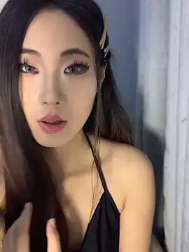 Veil-00 online show from April 2026 02:40:02 PM