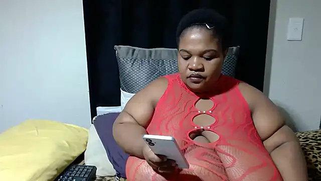 Snapshot of BBWMIDGET40 chatting on May 2026 04:34:02 PM BBWMIDGET40 online show from May 2026 04:34:02 PM