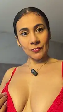Laia Hills online show from May 2026 01:51:02 PM