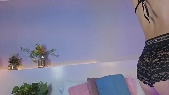 lily obsession online show from April 2026 04:00:01 PM