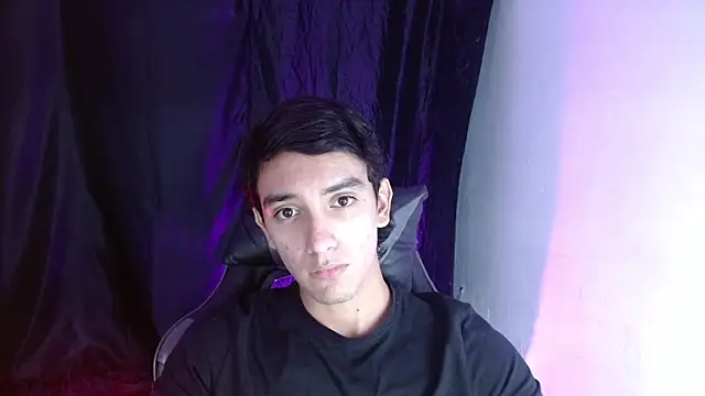 Snapshot of dante_18cm_ chatting on May 2026 12:47:01 AM dante 18cm online show from May 2026 12:47:01 AM