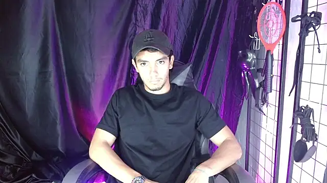 Snapshot of dante_18cm_ chatting on May 2026 12:26:02 AM dante 18cm online show from May 2026 12:26:02 AM